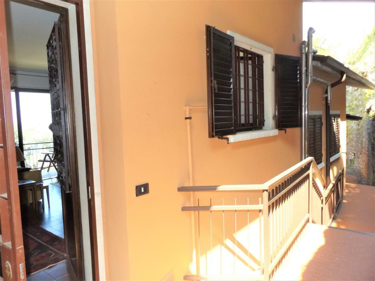 Villetta Griselle Torri Del Benaco Bagian luar foto
